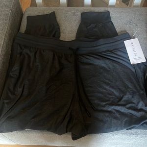 Soft women pants size 2x. Cuffed at the bottom.